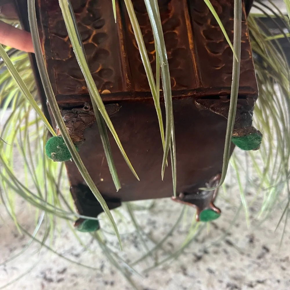 Green Faux Grass in Brown Planter - Picture 4 of 7